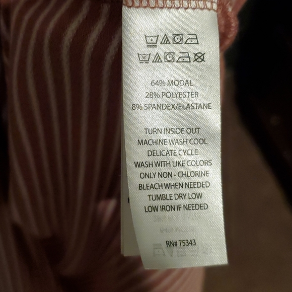 ☀️2/$15Jones&Co tank - Picture 3 of 6